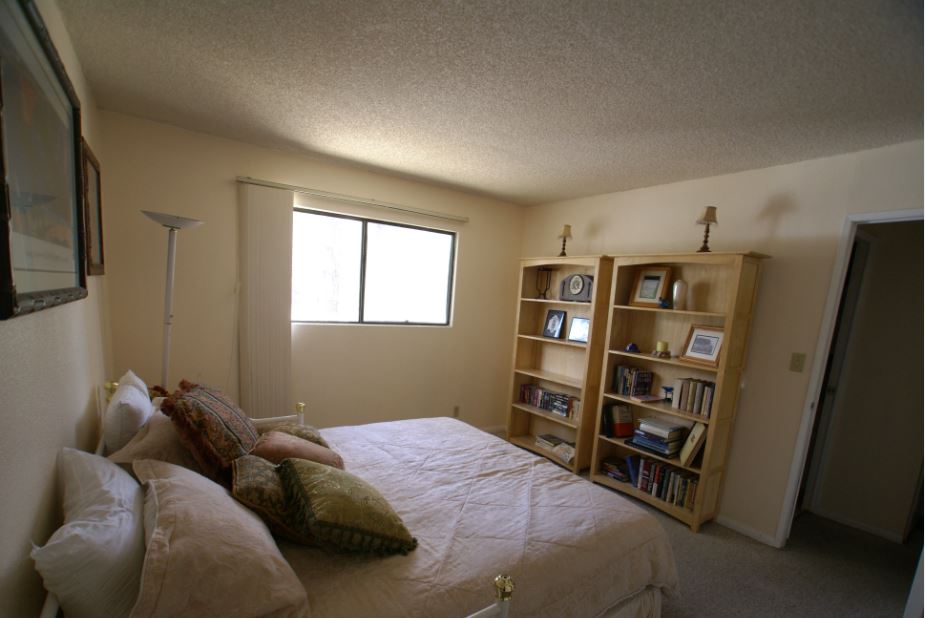 Bedroom 2, all w/ Cal Kings